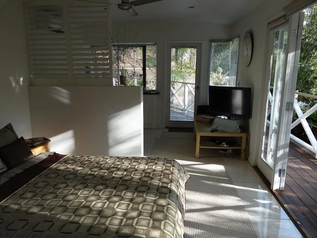 Bed & Breakfast Eumundi Yacht Club B&B