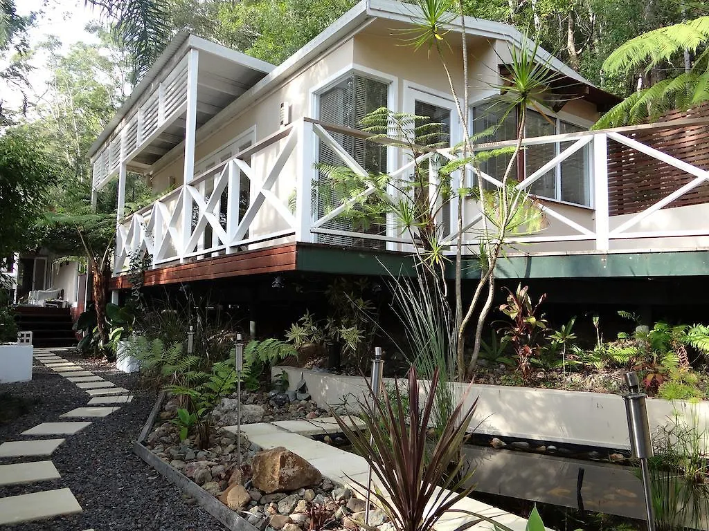 Eumundi Yacht Club B&B